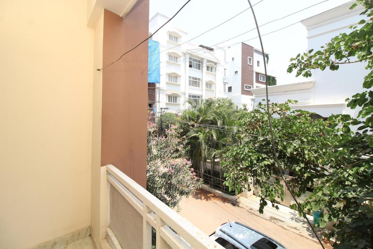 Namo Suites Hyderabad Esterno foto