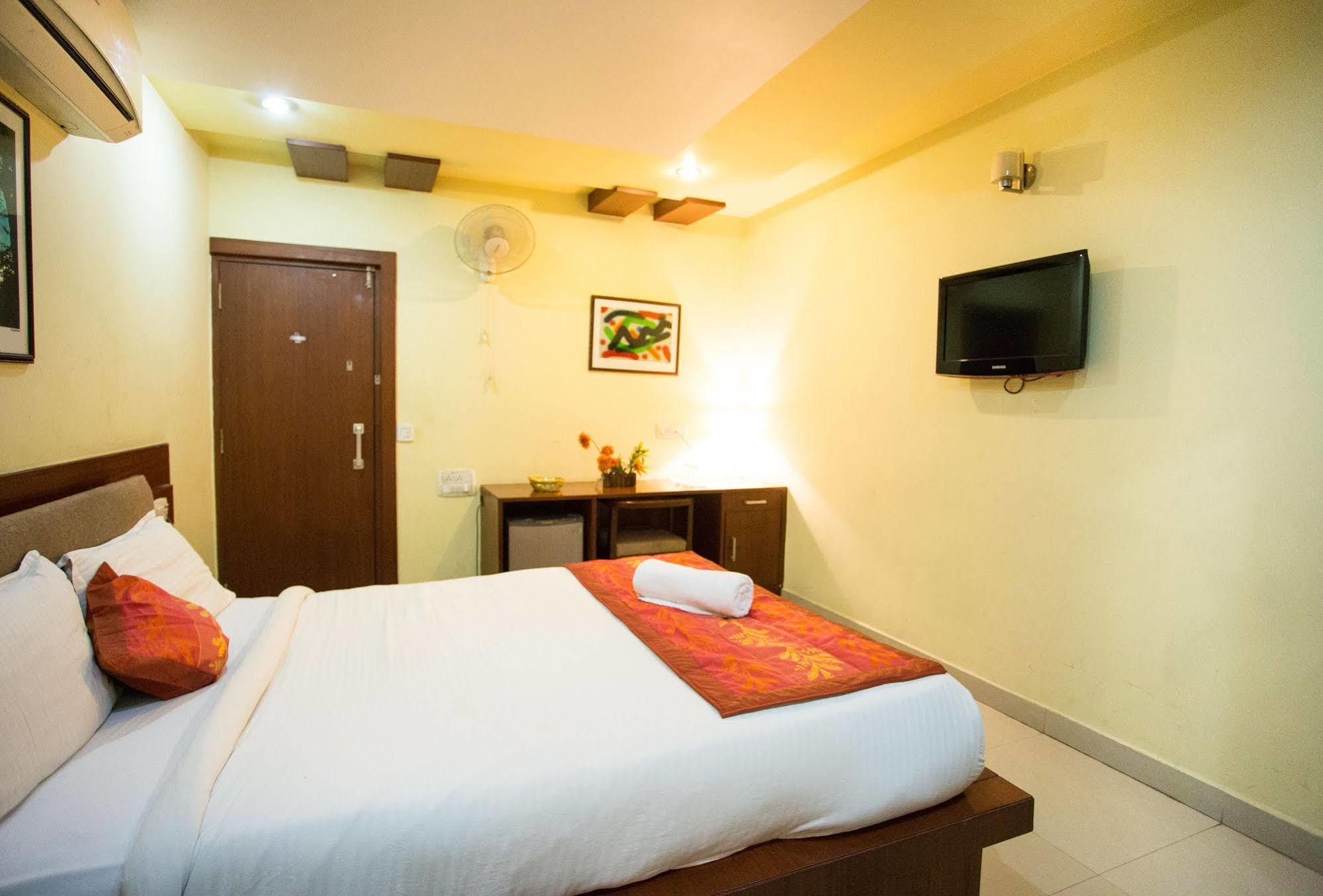Namo Suites Hyderabad Esterno foto