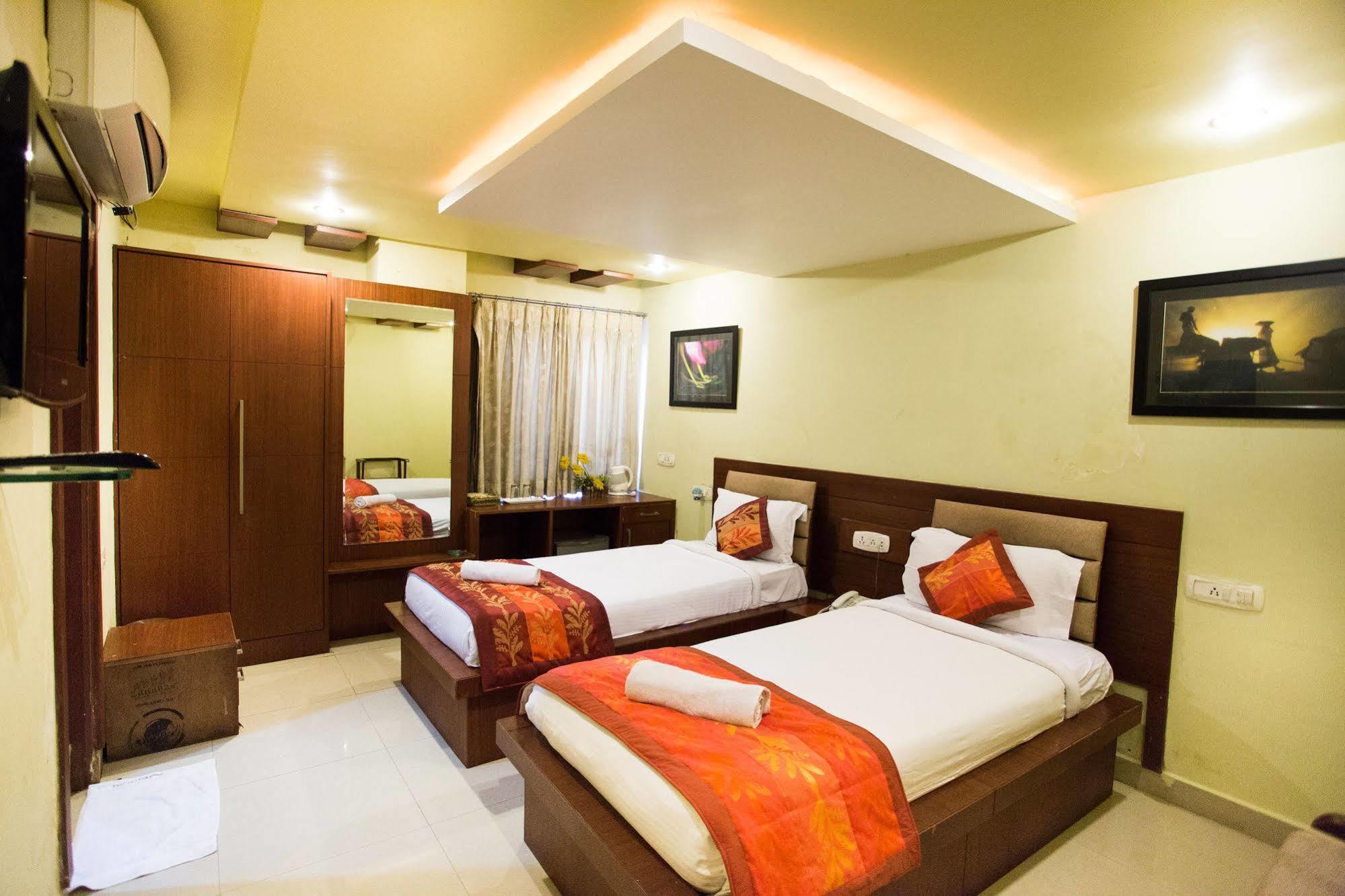 Namo Suites Hyderabad Esterno foto