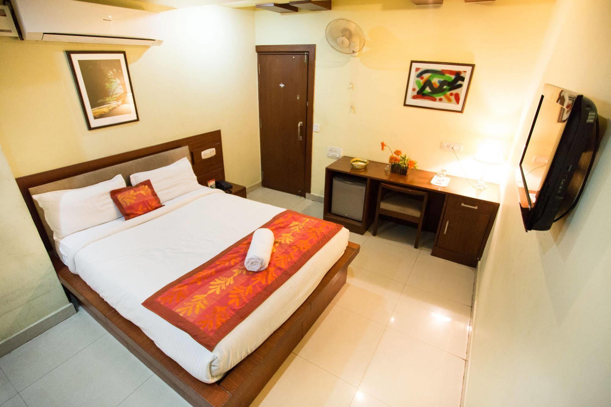 Namo Suites Hyderabad Esterno foto