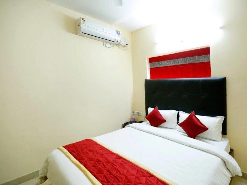 Namo Suites Hyderabad Esterno foto